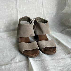 TOMS Tan Majorca Cutout Sandal Heels